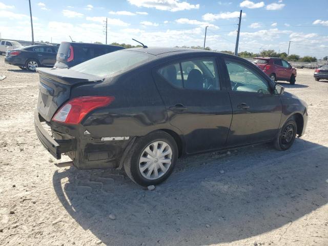  NISSAN VERSA 2017 Чорний