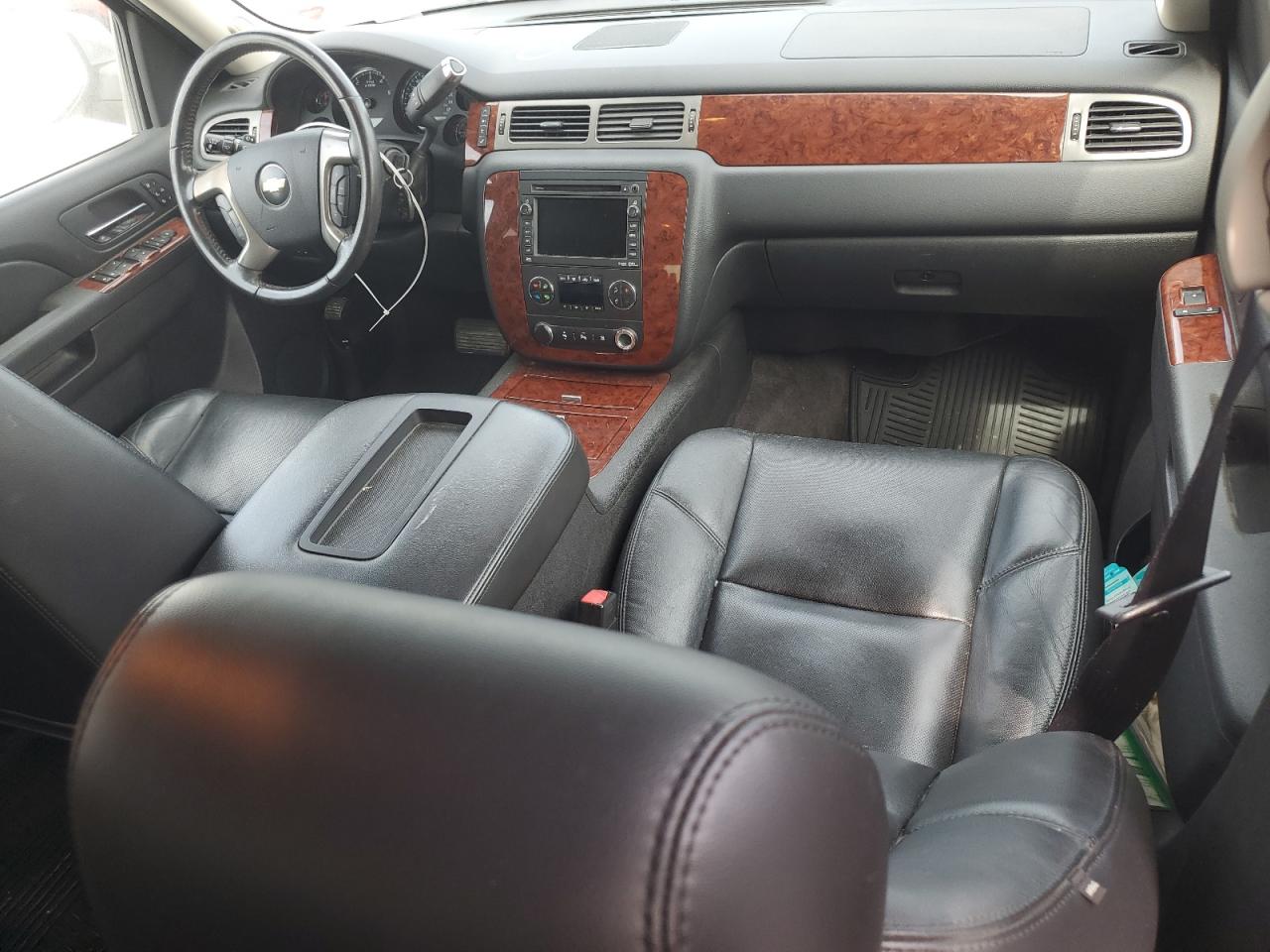 2011 Chevrolet Tahoe - Image 8