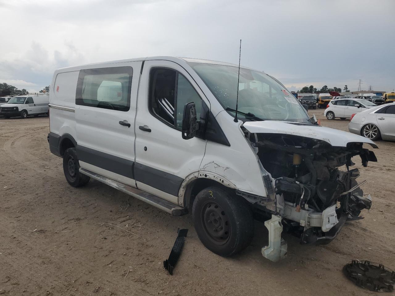 VIN 1FTYR1YM5JKB17178 2018 FORD TRANSIT no.4