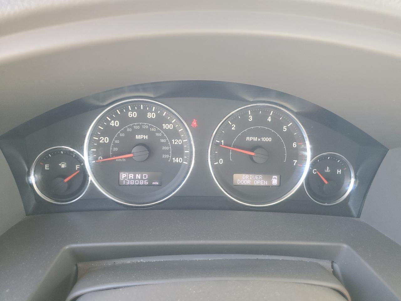 2009 Jeep Commander Sport VIN: 1J8HH48K99C555350 Lot: 50344815