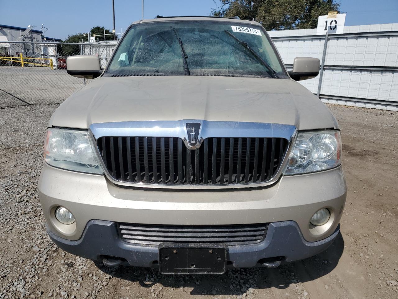 2004 Lincoln Navigator - Image 5