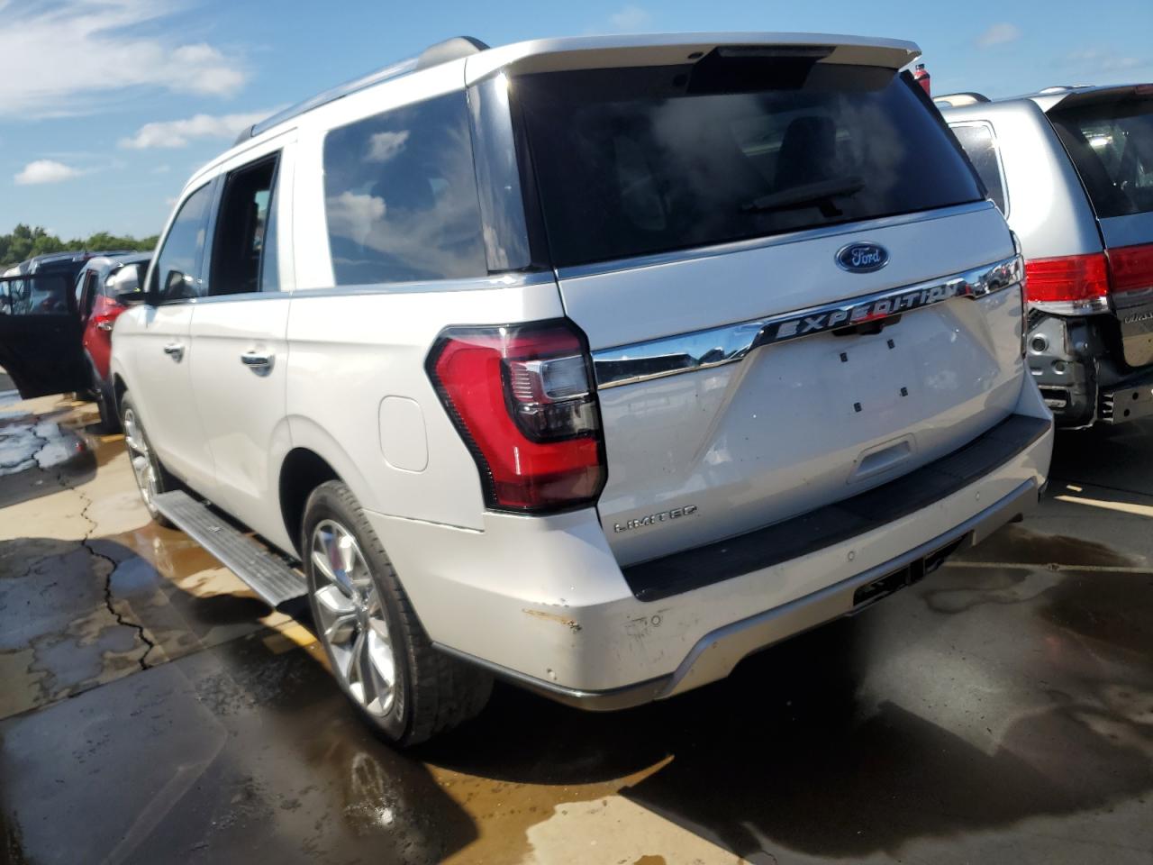 1FMJU2AT3JEA44698 2018 FORD EXPEDITION - Image 2