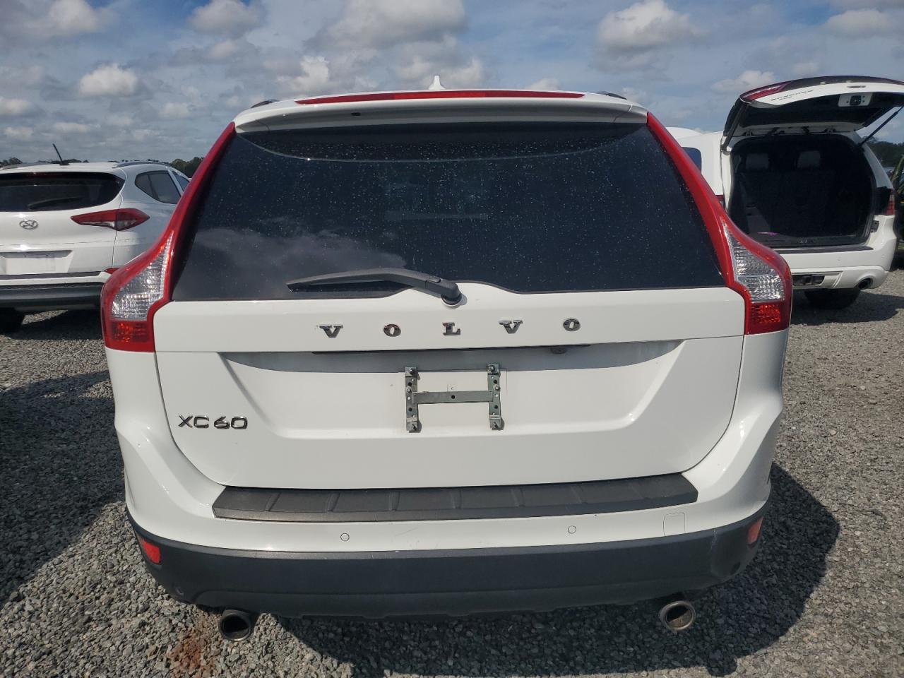 YV4952DL4D2439136 2013 Volvo Xc60 3.2