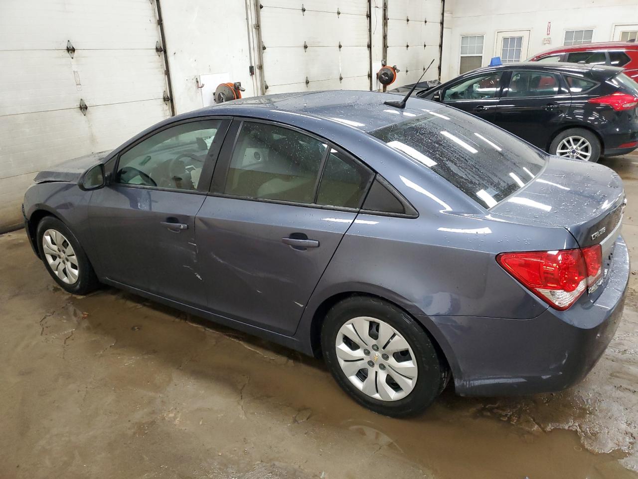 VIN 1G1PA5SG2D7218899 2013 CHEVROLET CRUZE no.2