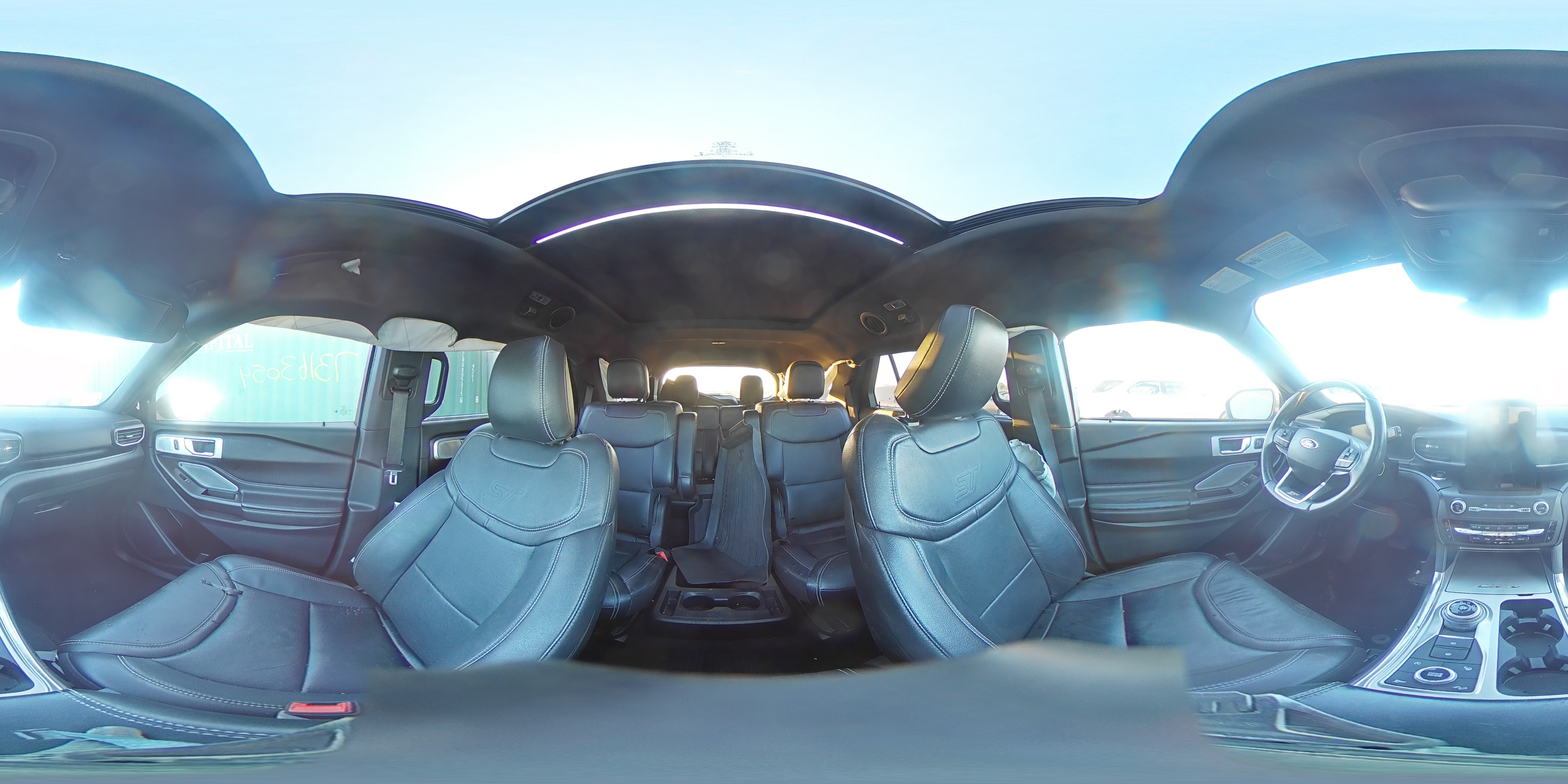 2020 Ford Explorer - Image 13