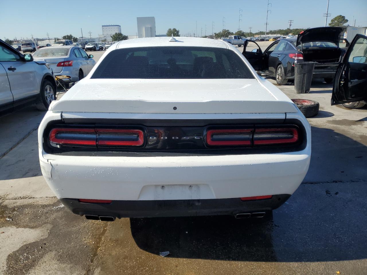 2016 Dodge Challenger - Image 6