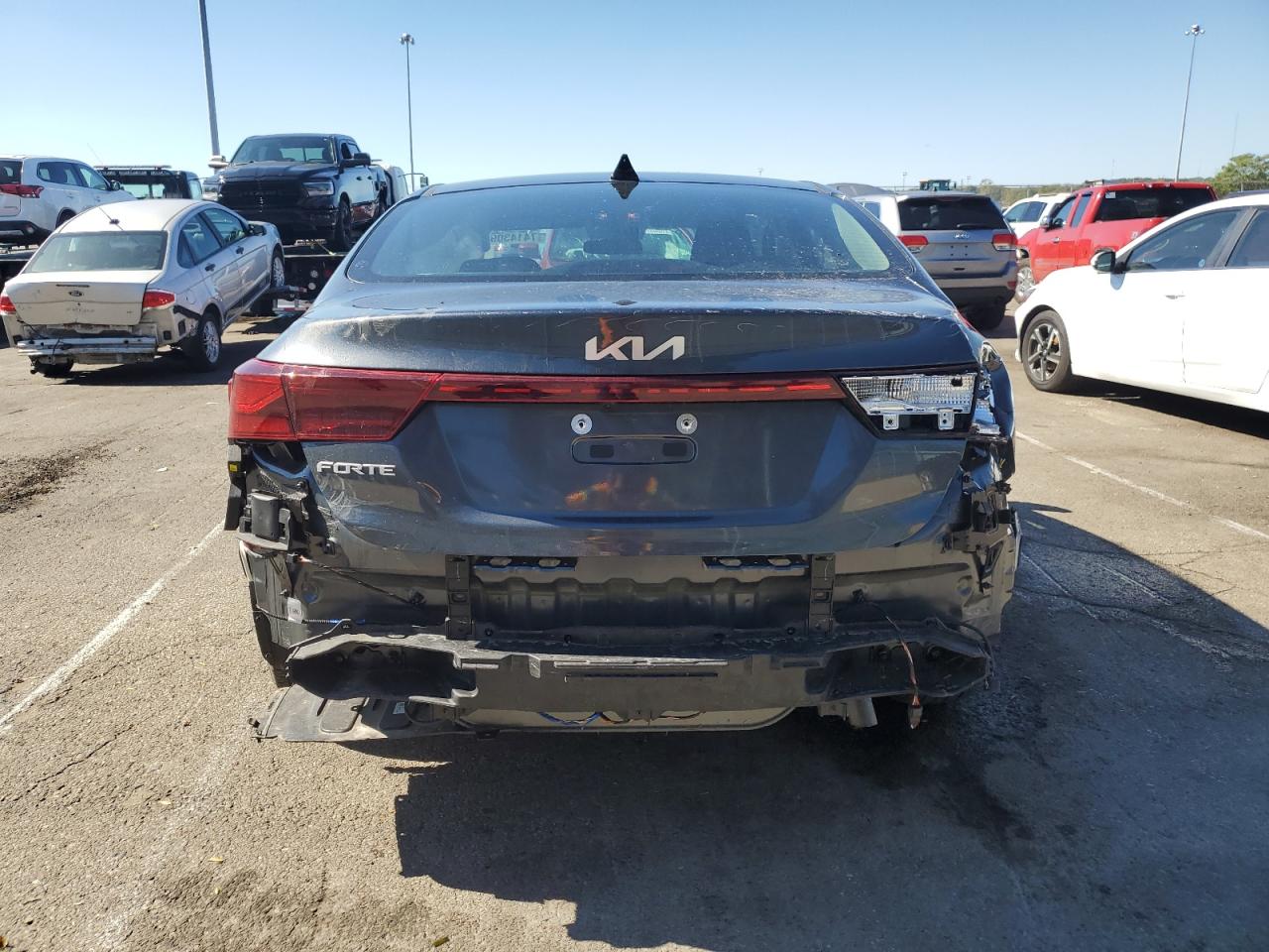 3KPF24AD8PE654162 2023 Kia Forte Lx