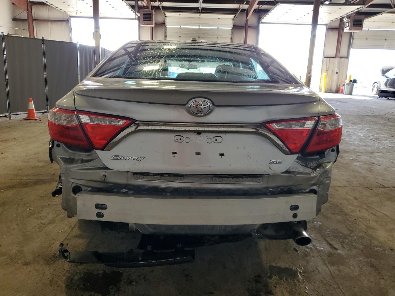 2015 Toyota Camry Le VIN: 4T1BF1FK1FU053518 Lot: 75459804