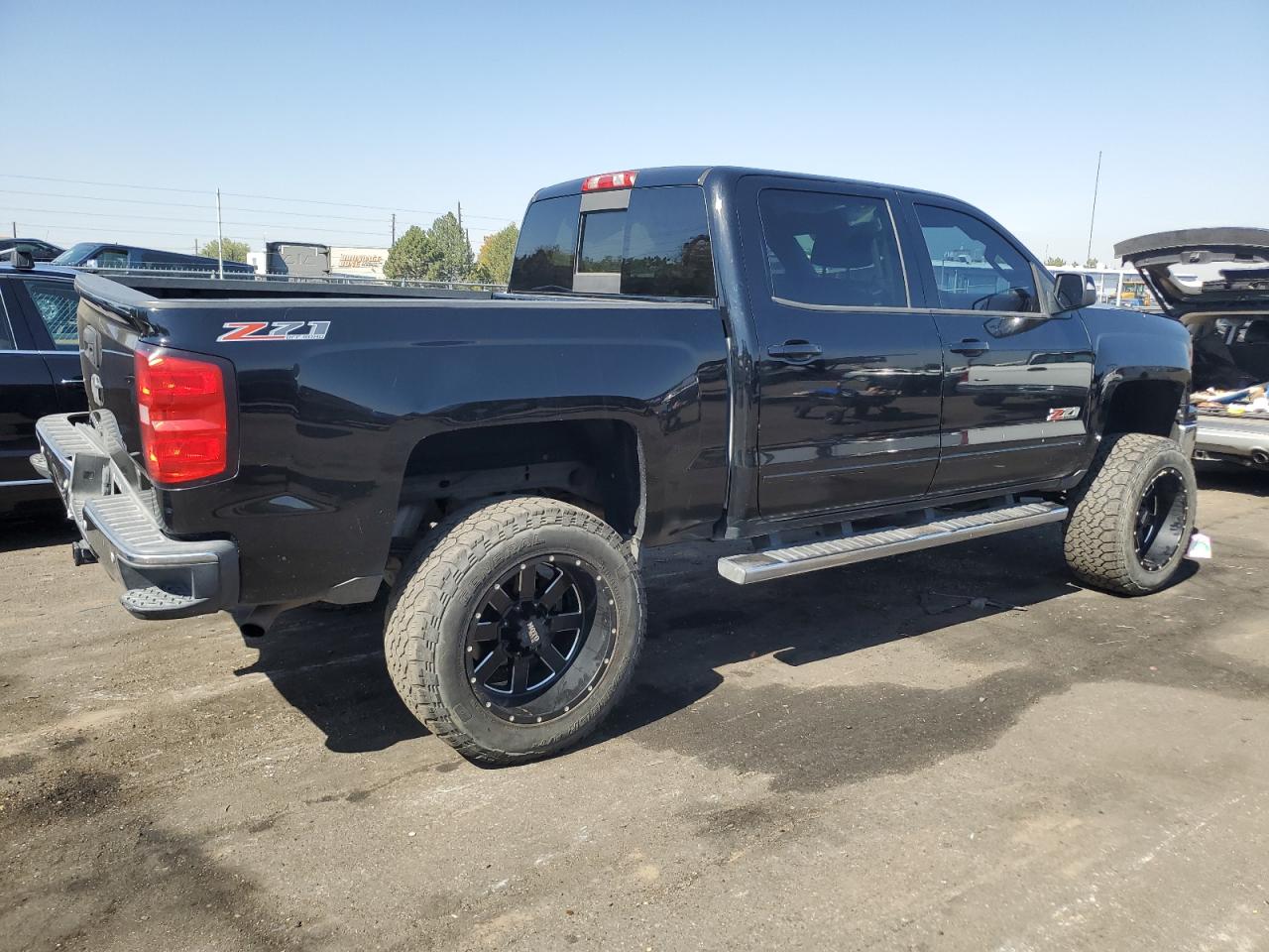 2015 Chevrolet Silverado - Image 3