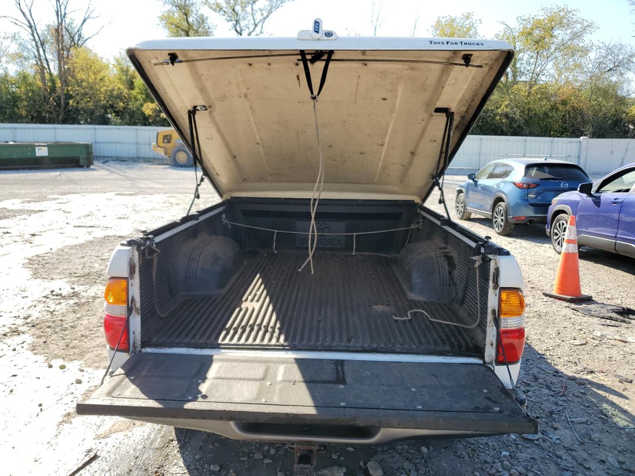 2001 Toyota Tacoma VIN: 5TEPM62N61Z861201 Lot: 73570734