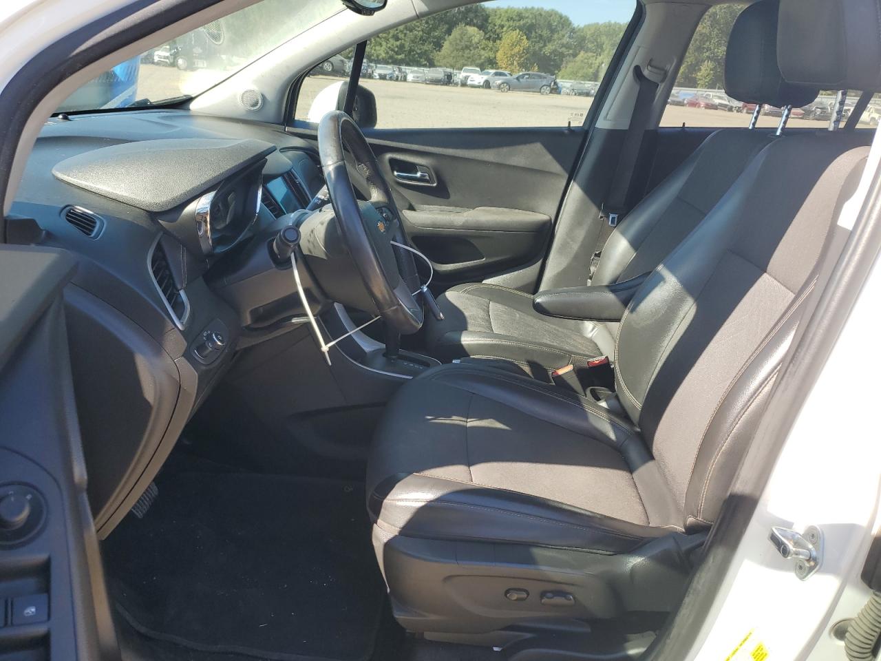 2020 Chevrolet Trax 1Lt VIN: KL7CJLSBXLB027335 Lot: 75495094