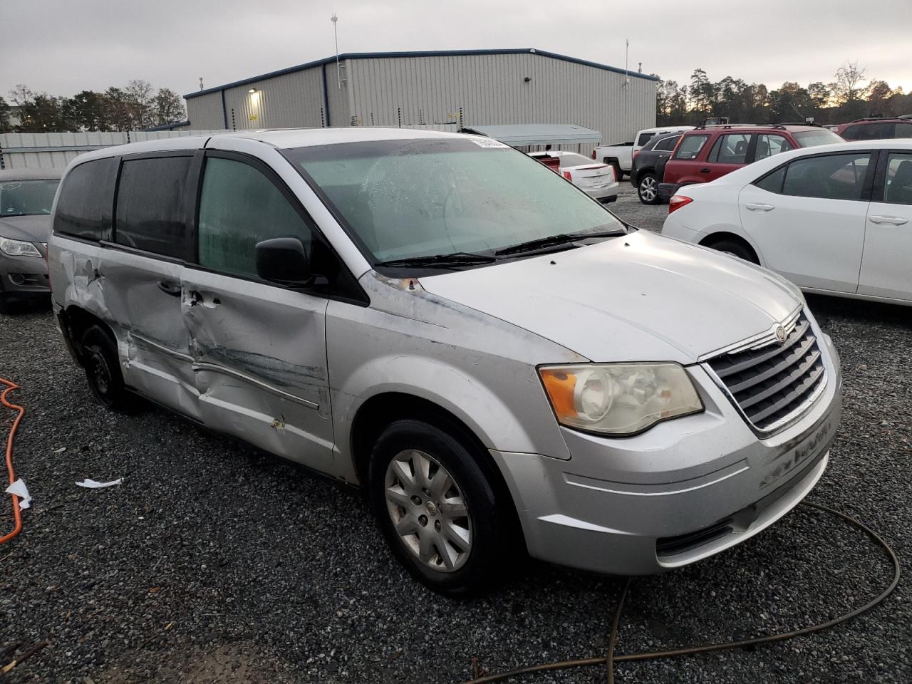 2008 Chrysler Town & Country - Image 4