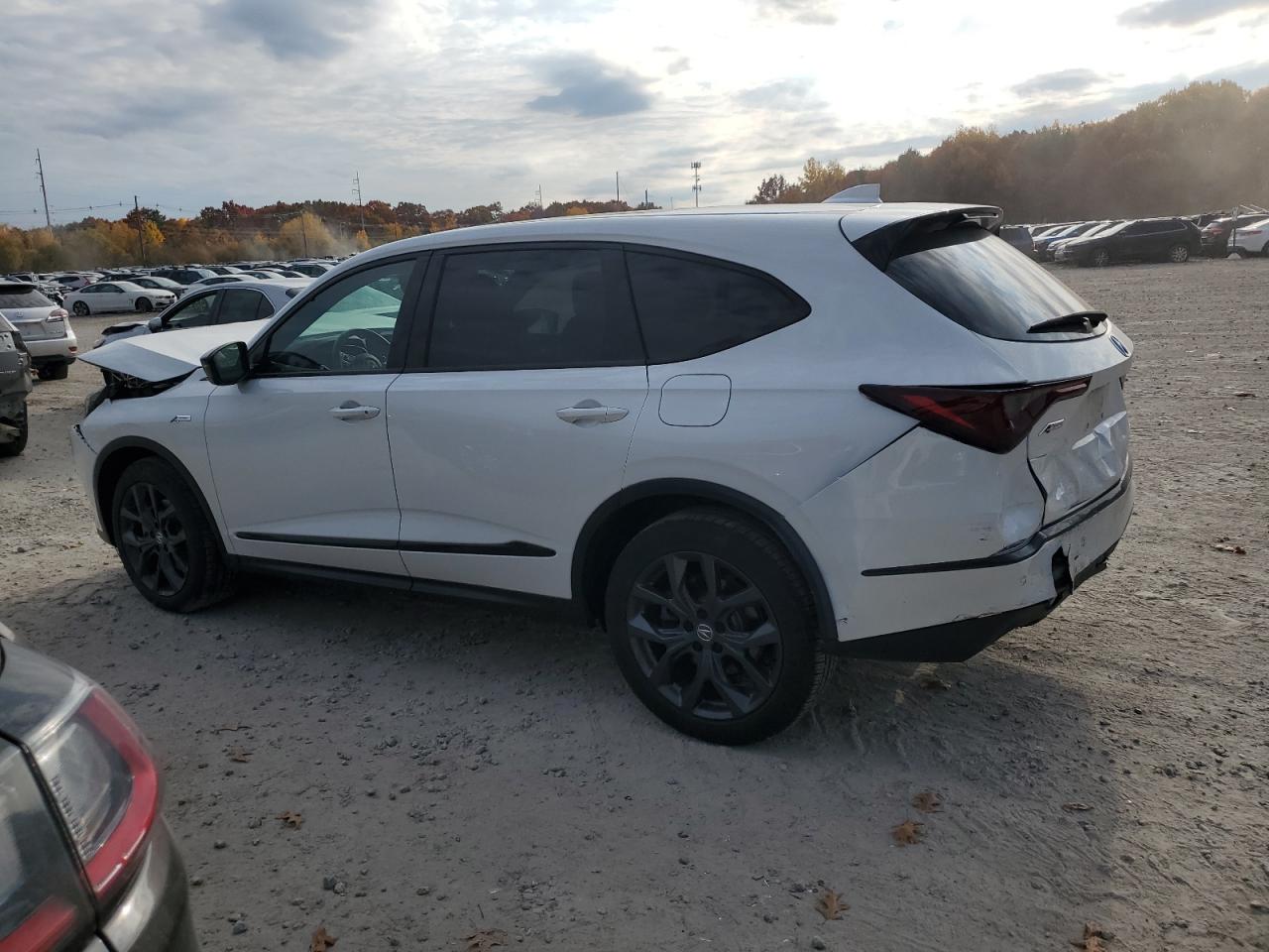 2022 Acura MDX - Image 2