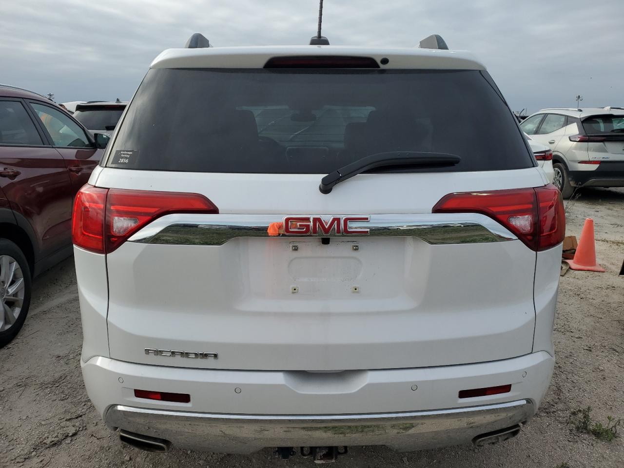 1GKKNPLSXHZ172807 2017 GMC Acadia Denali