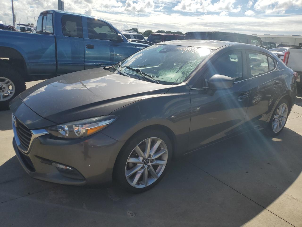 3MZBN1V70HM112924 2017 MAZDA 3 - Image 1