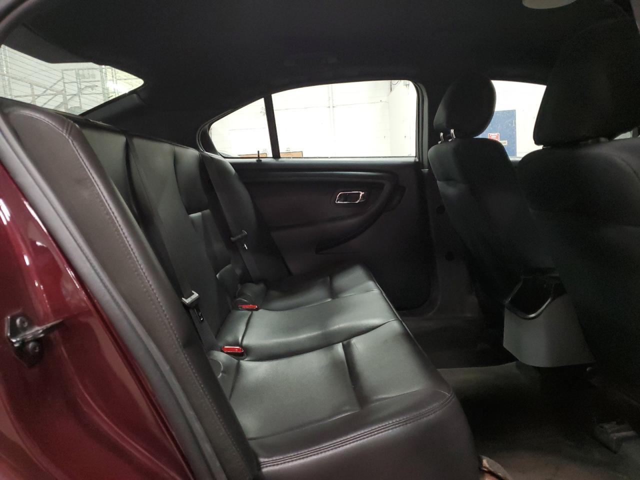 2014 Ford Taurus - Image 11