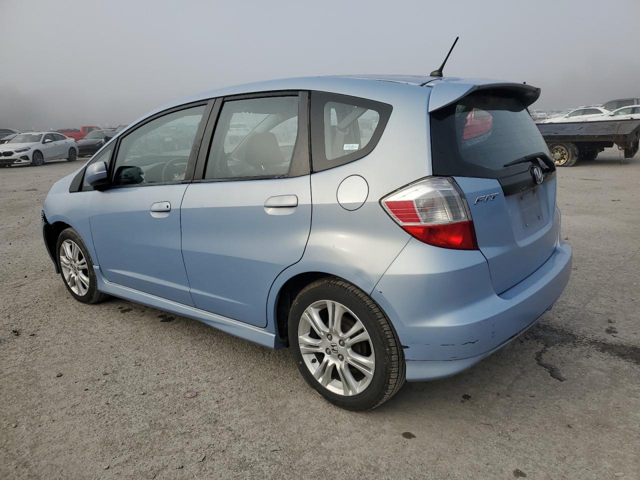 2009 Honda Fit - Image 2