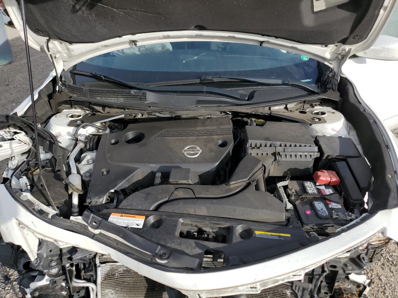 2015 Nissan Altima - Image 12