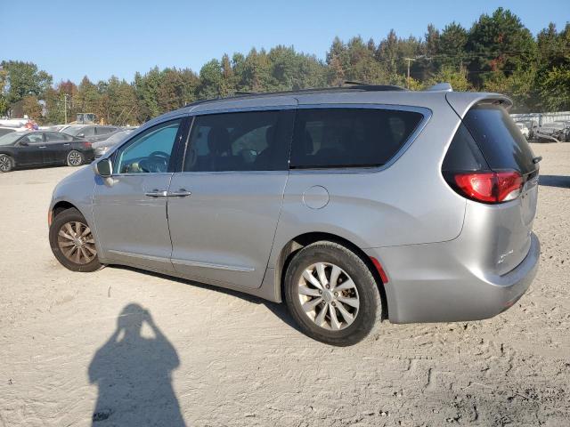  CHRYSLER PACIFICA 2017 Сріблястий