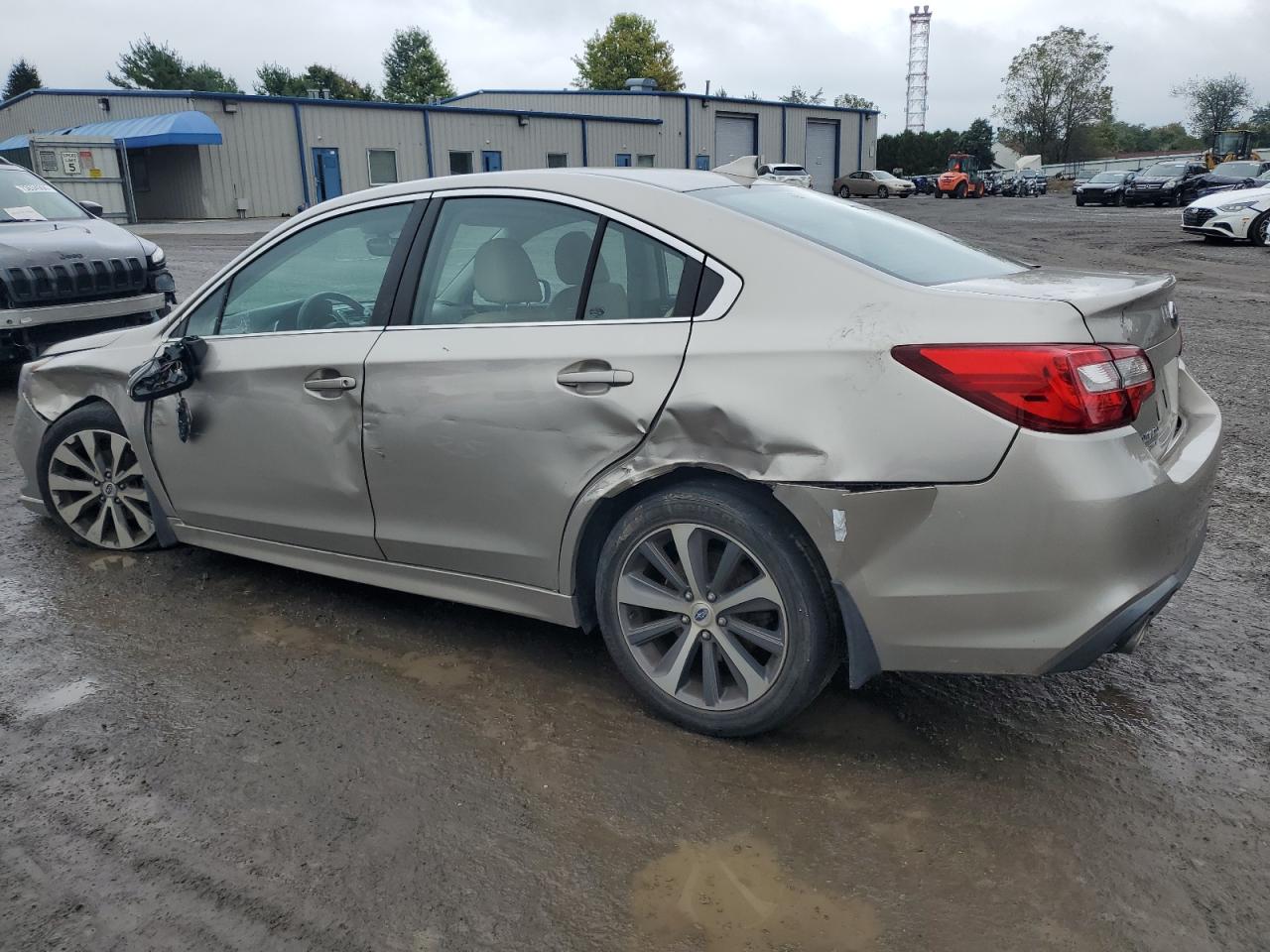 2019 Subaru Legacy - Image 2