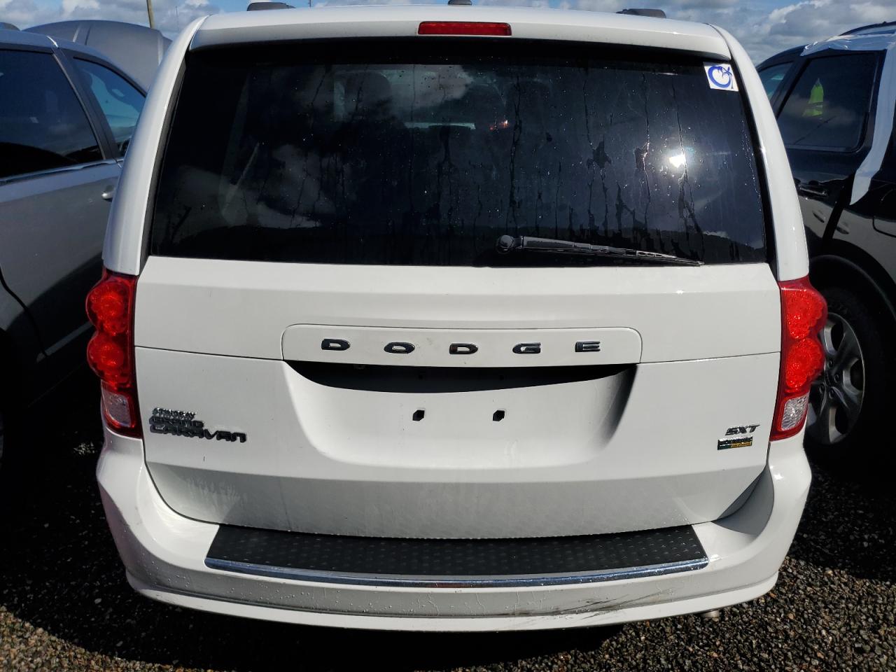 2019 Dodge Grand Caravan Sxt VIN: 2C4RDGCG2KR647375 Lot: 73813084