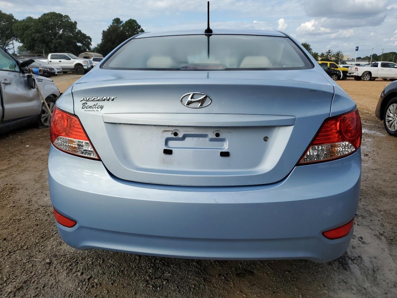 KMHCU4AE0EU622340 2014 Hyundai Accent Gls