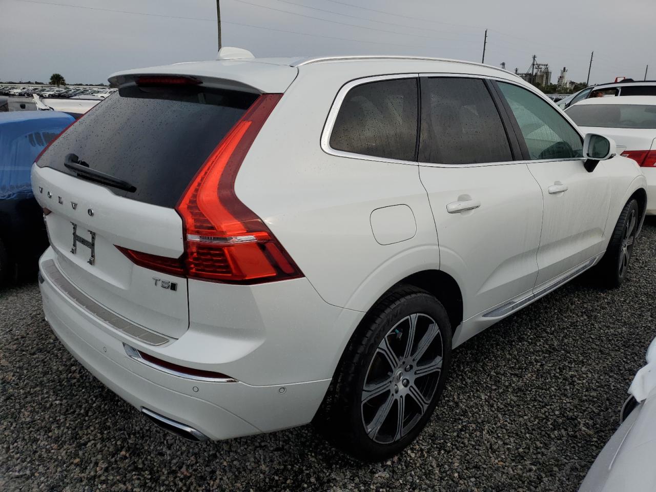 VIN YV4102RLXM1875144 2021 VOLVO XC60 no.3