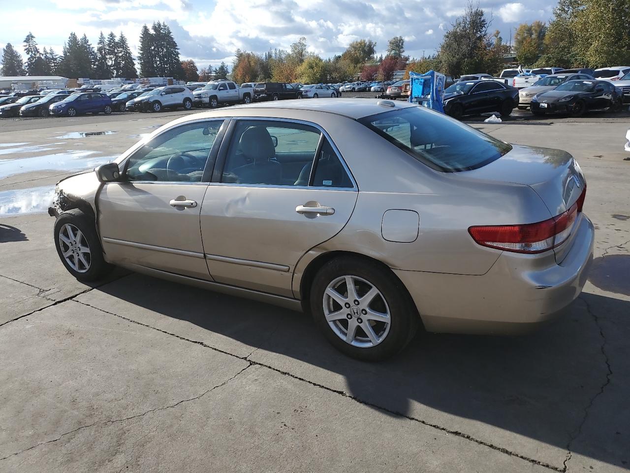 2004 Honda Accord - Image 2