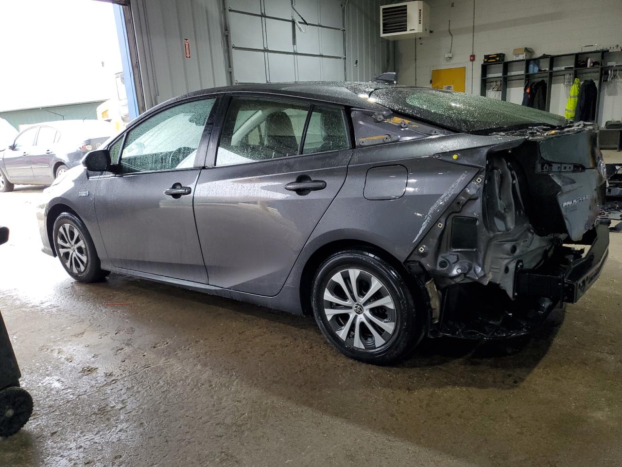 2022 Toyota Prius Prime Le VIN: JTDKAMFP0N3226272 Lot: 73575924