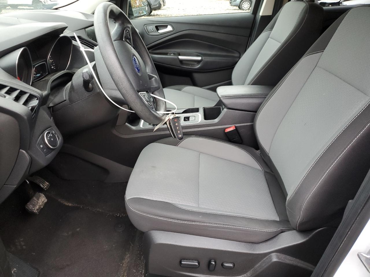 2019 Ford Escape Se VIN: 1FMCU9GD2KUB18136 Lot: 75502074