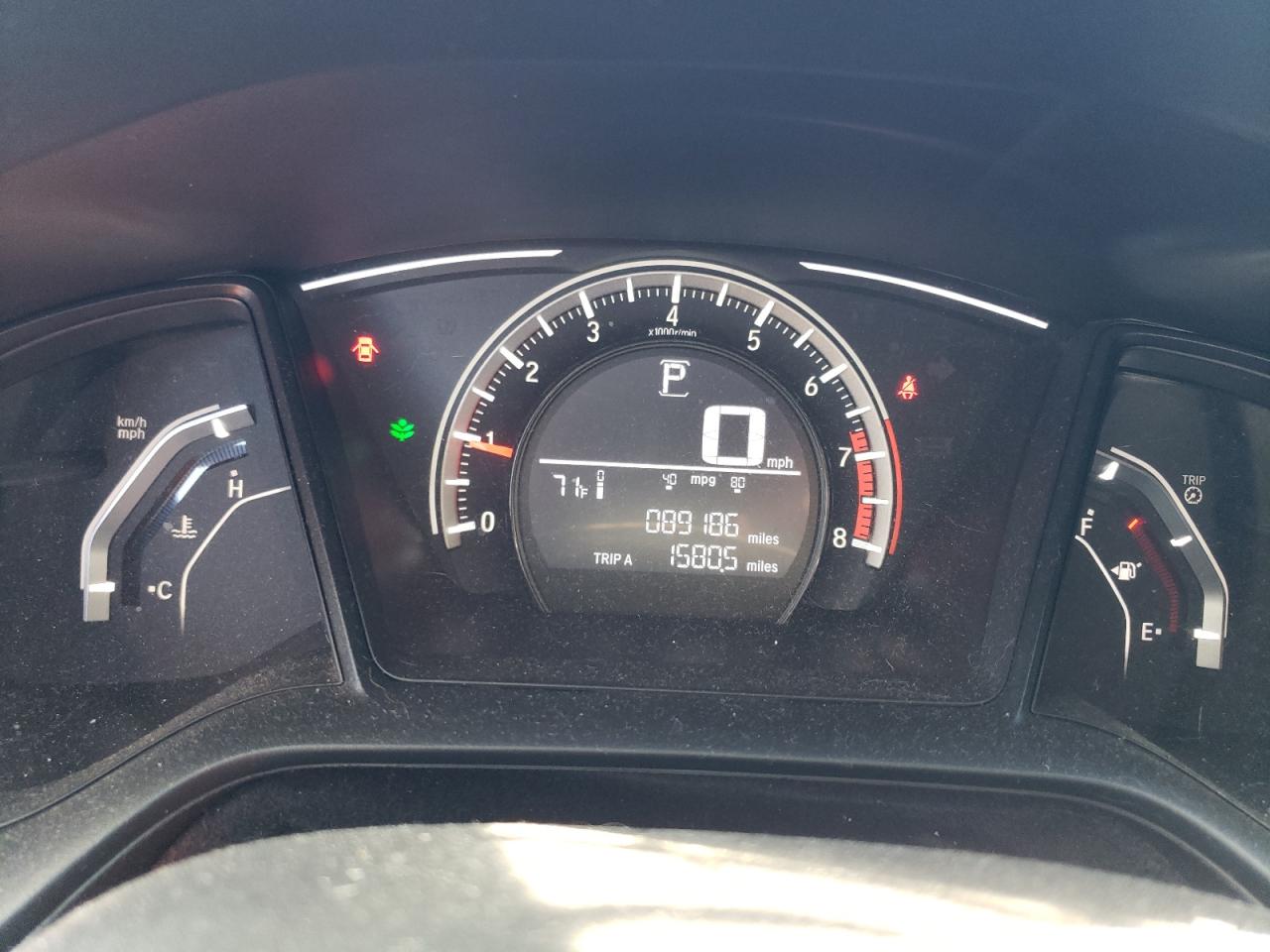 19XFC2F52JE038080 2018 Honda Civic Lx