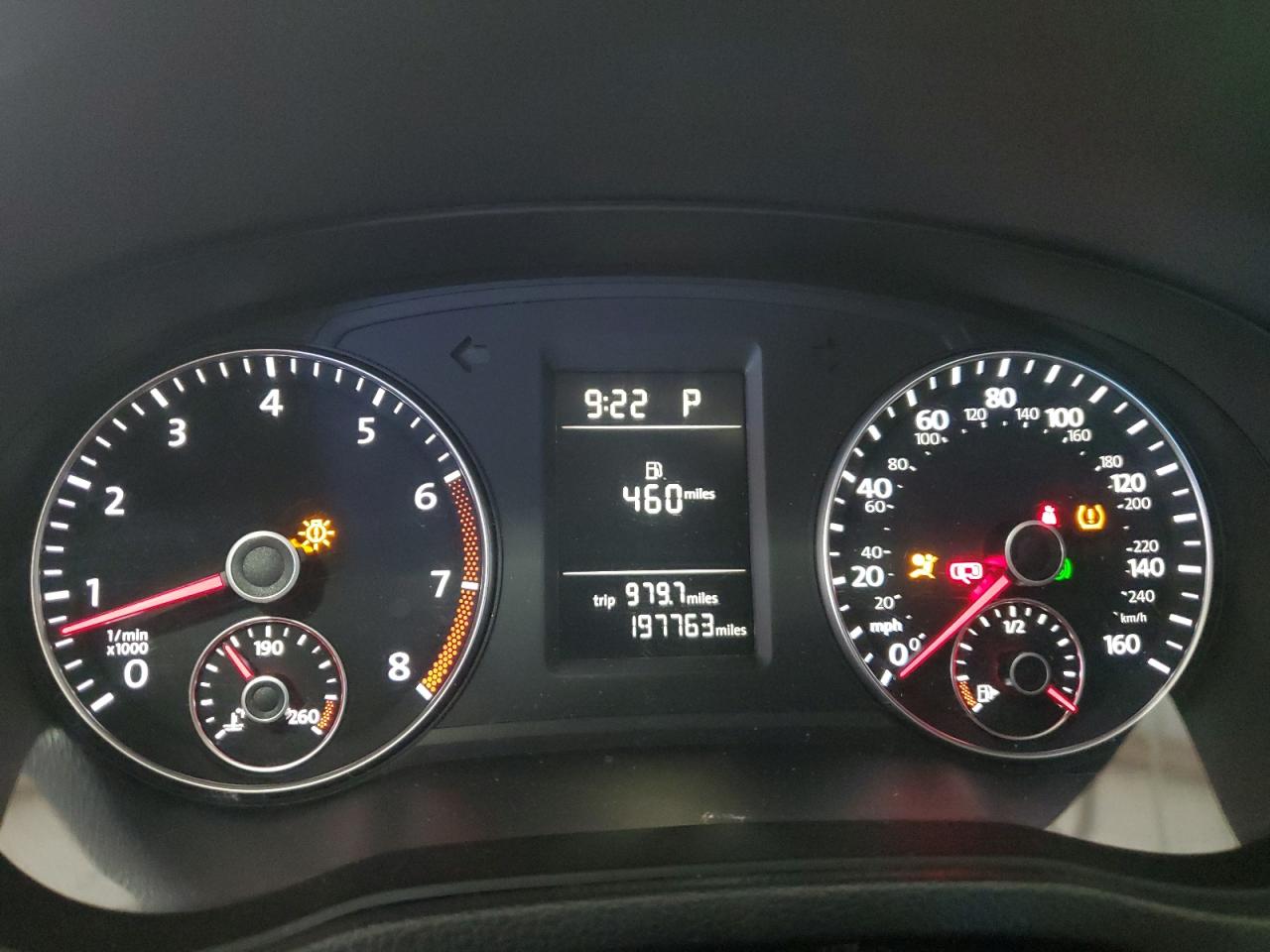 2015 Volkswagen Passat - Image 9
