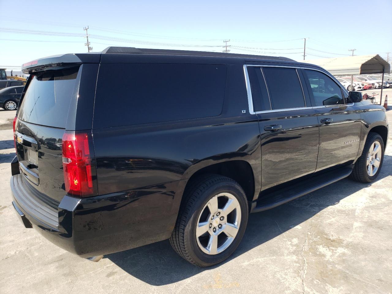 2016 Chevrolet Suburban - Image 3