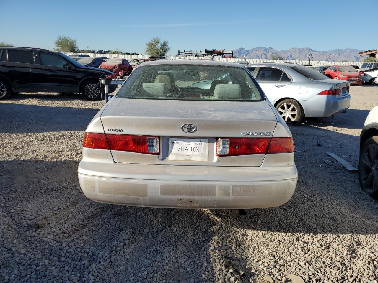 2000 Toyota Camry Ce VIN: 4T1BG22K5YU638534 Lot: 76933444