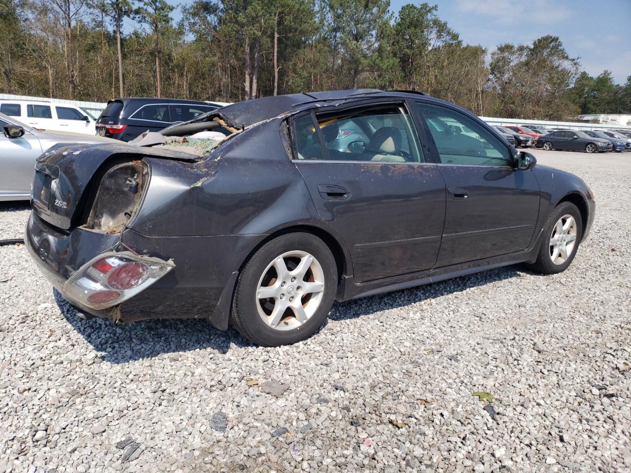 2005 Nissan Altima - Image 3