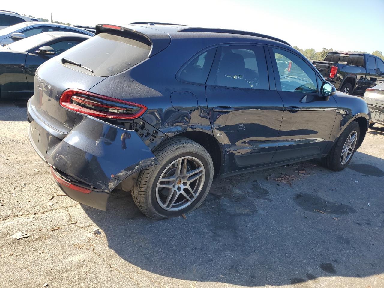 2018 Porsche Macan - Image 3