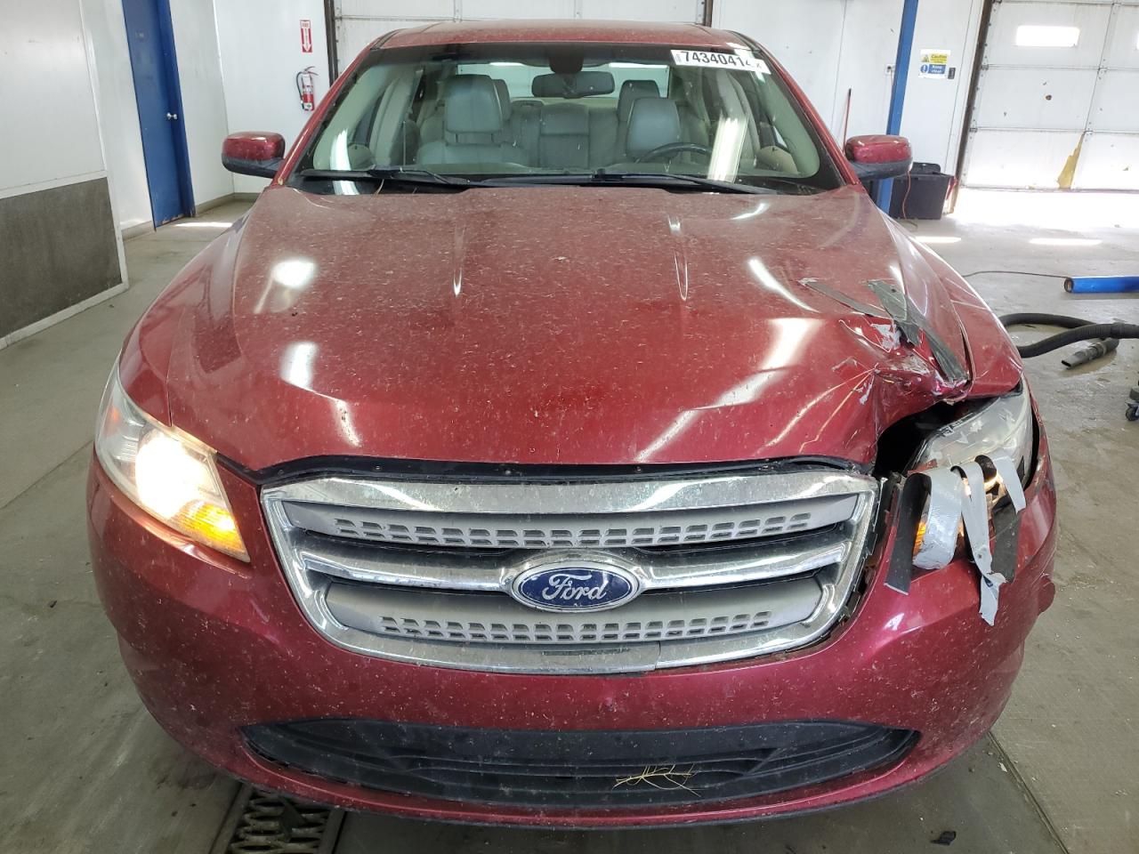 1FAHP2HWXAG168732 2010 Ford Taurus Sel