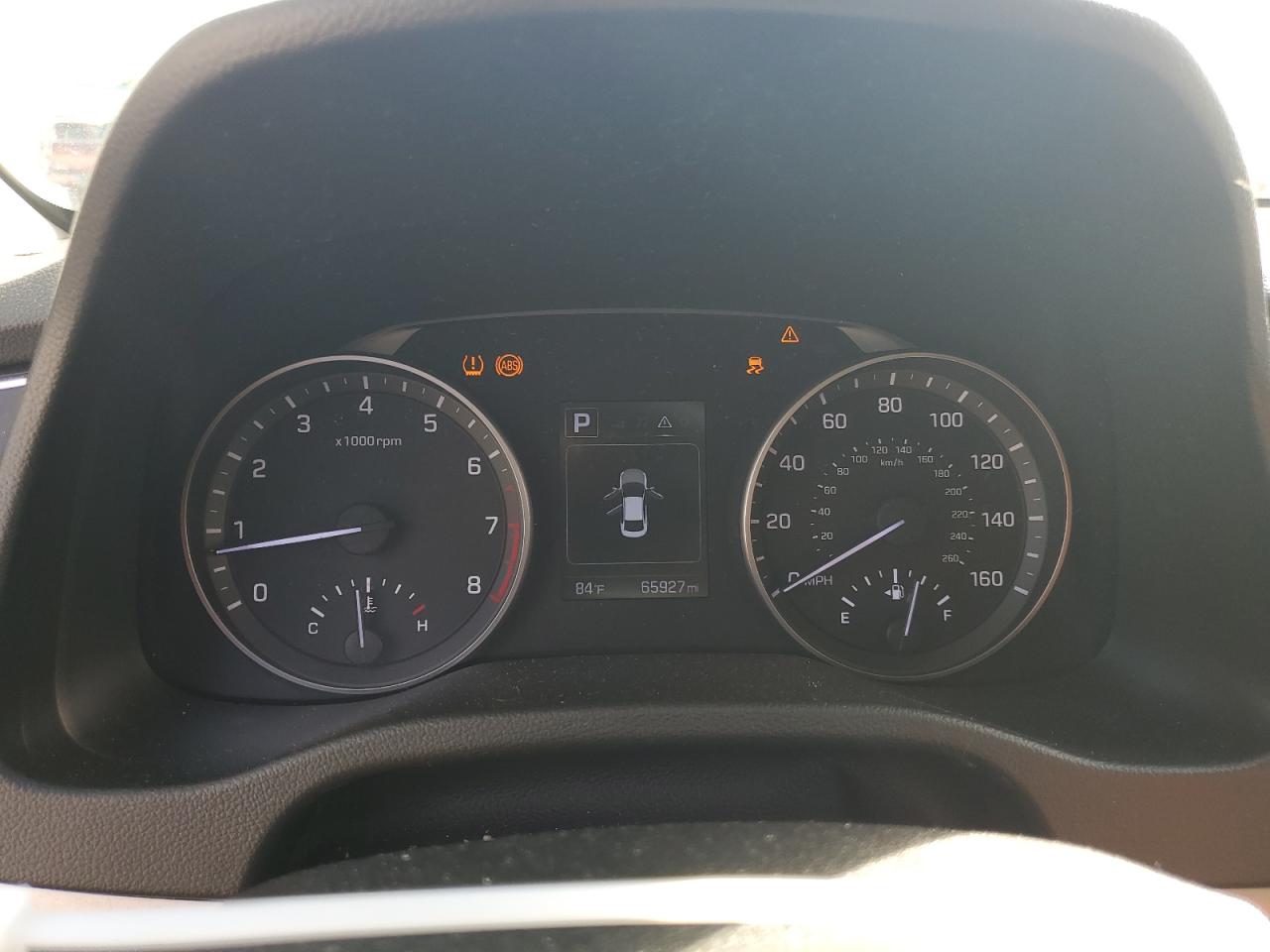 2018 Hyundai Elantra - Image 9