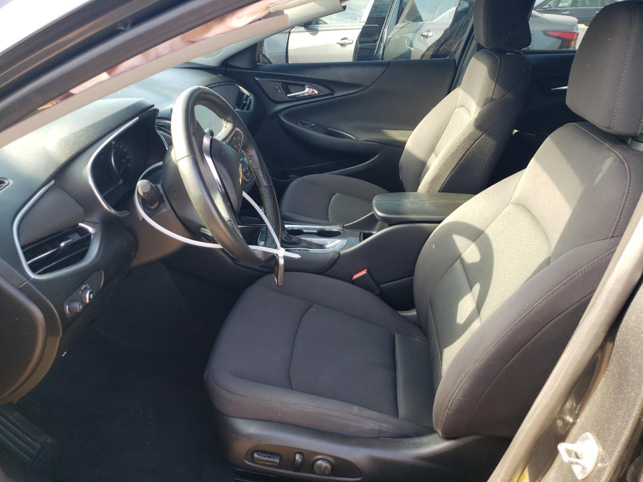 2017 Chevrolet Malibu - Image 7