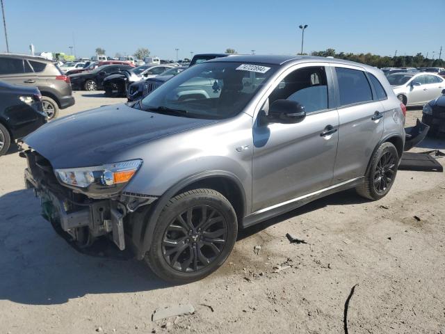  MITSUBISHI OUTLANDER 2019 Серый