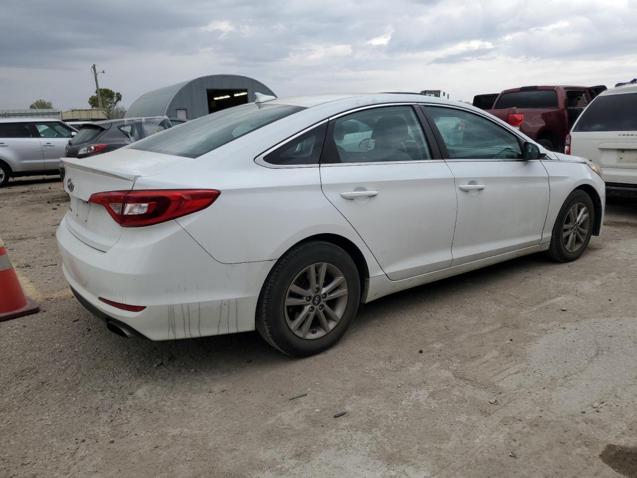 2017 Hyundai Sonata - Image 3