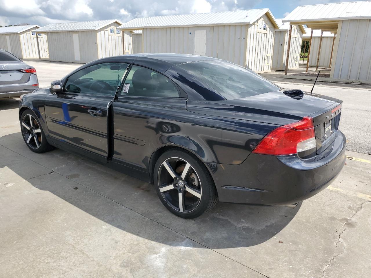 2012 Volvo C70 - Image 2