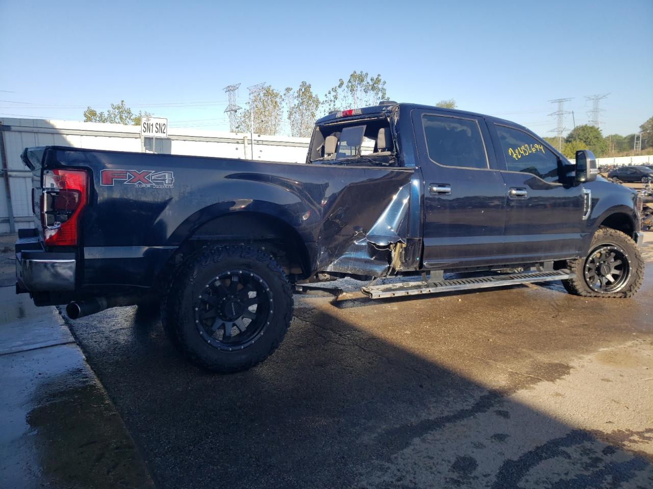 2022 Ford F350 - Image 3