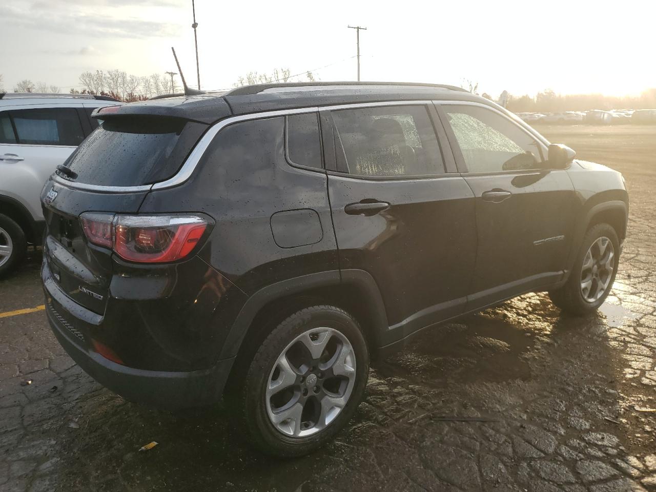 2020 Jeep Compass - Image 3