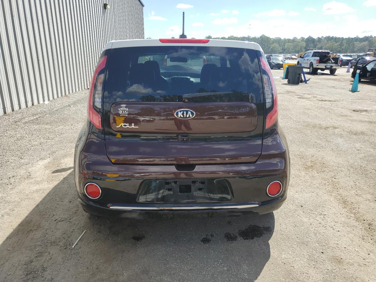 2017 Kia Soul + VIN: KNDJP3A54H7469879 Lot: 74017394