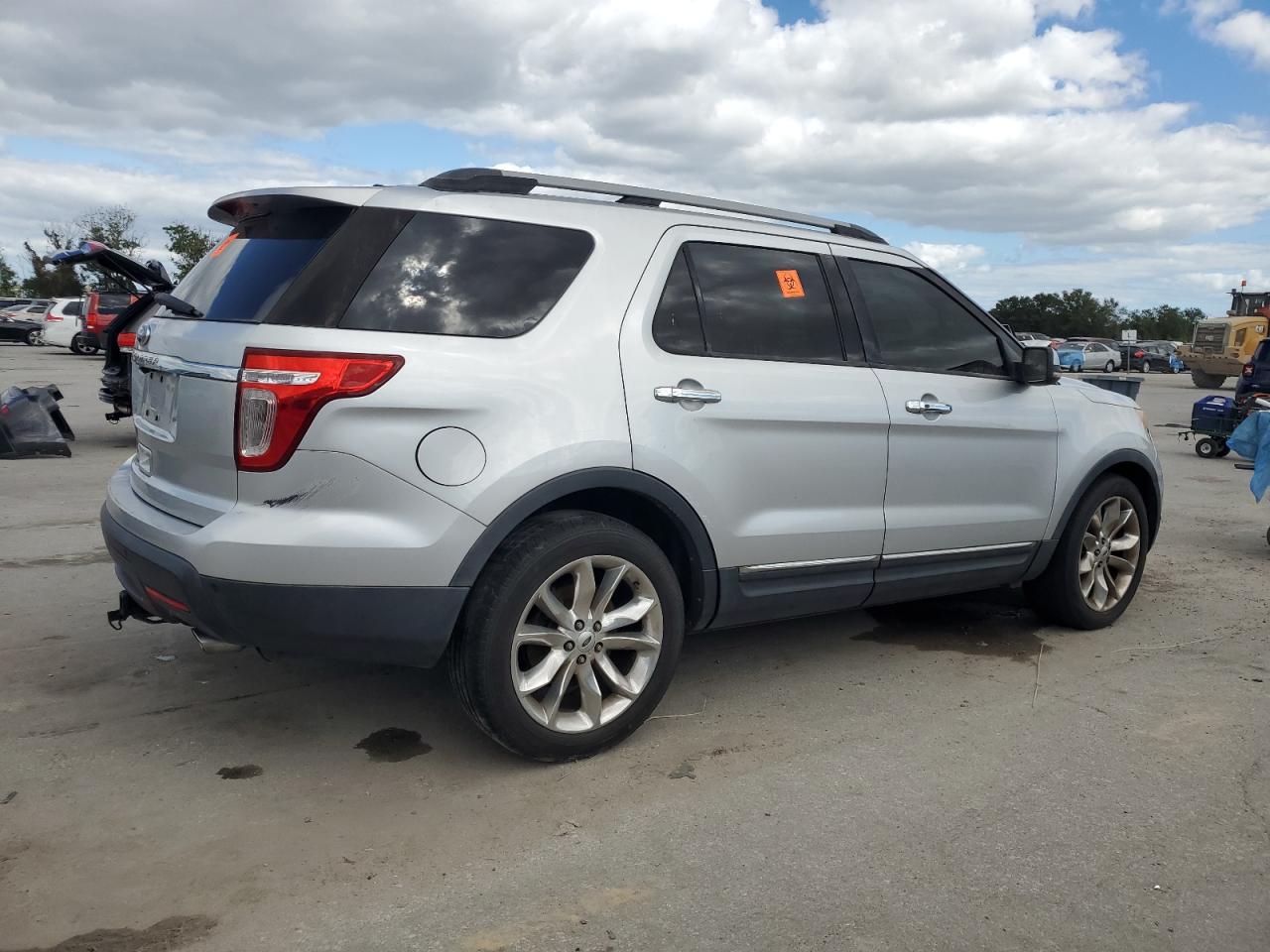 2012 Ford Explorer - Image 3