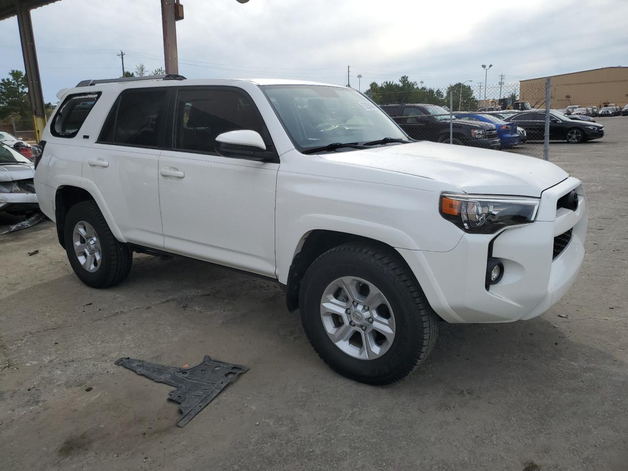 VIN JTEZU5JR6J5190361 2018 TOYOTA 4RUNNER no.4