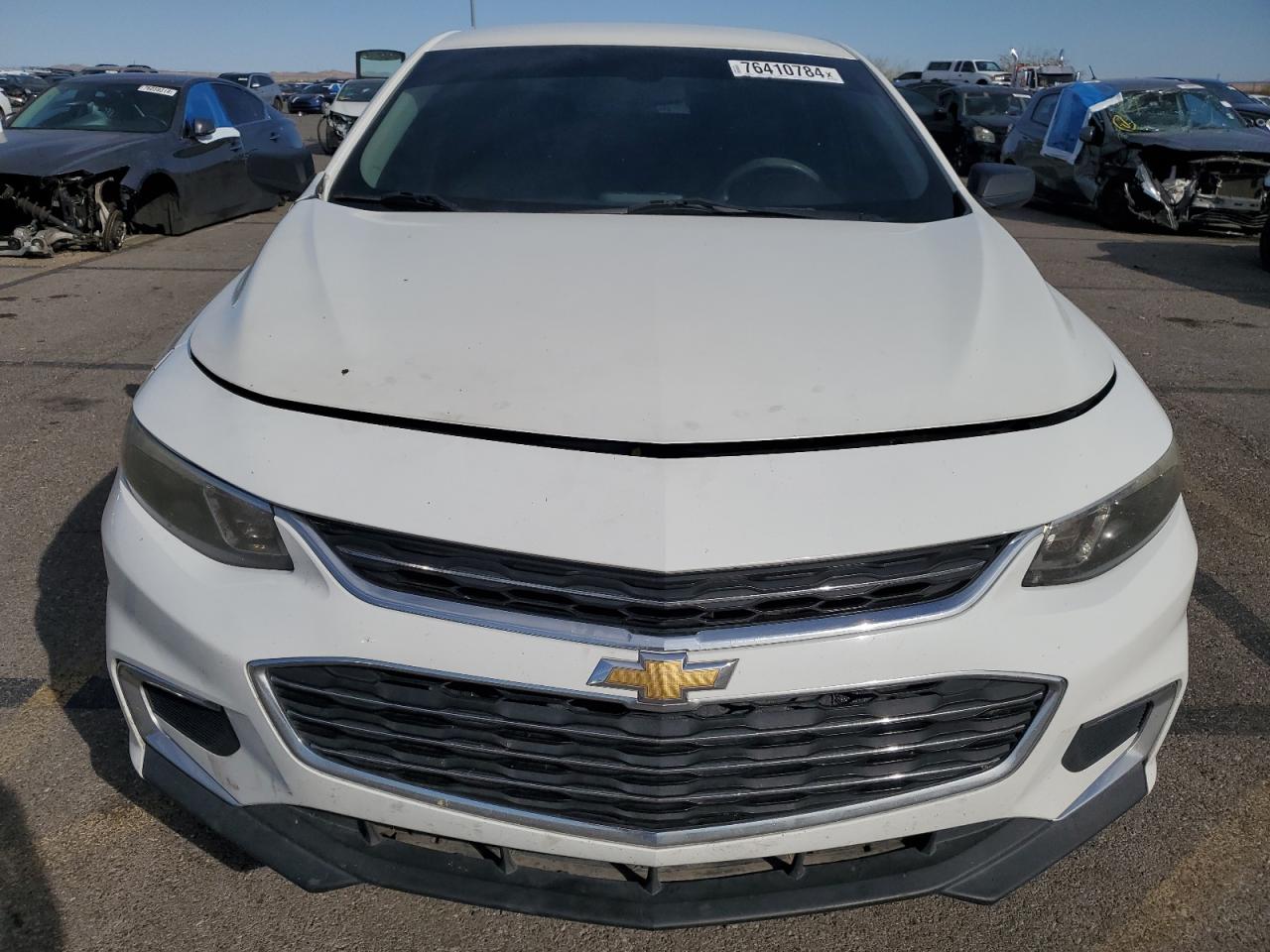 2016 Chevrolet Malibu - Image 5
