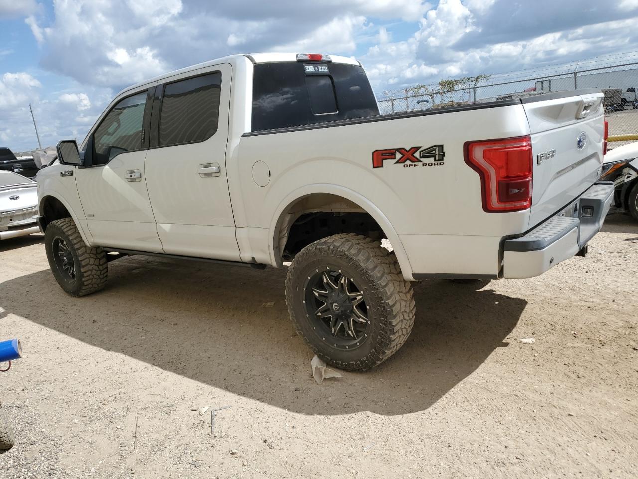 1FTEW1EG4FKE37237 2015 FORD F-150 - Image 2