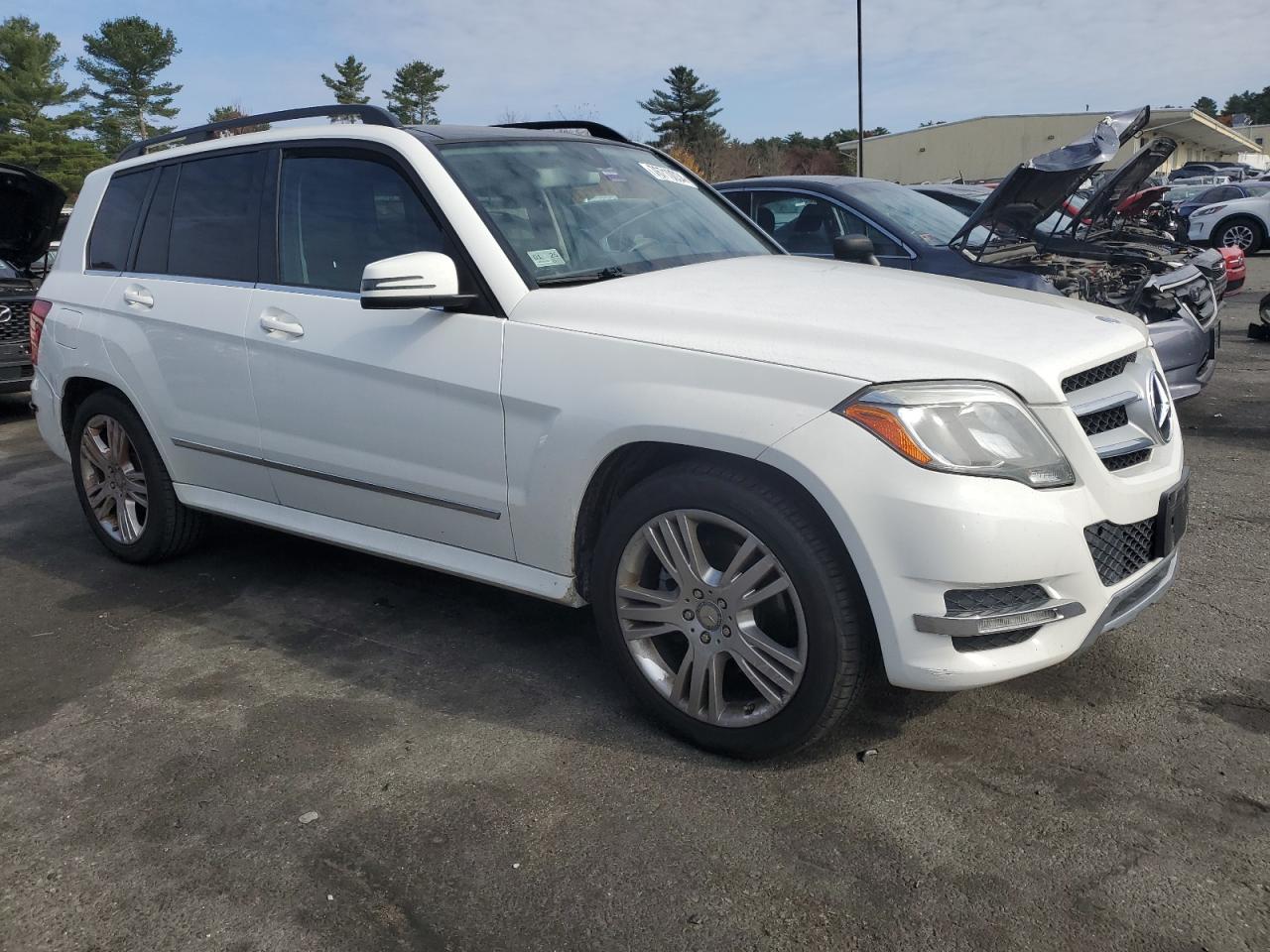 VIN WDCGG8JB5DG115628 2013 MERCEDES-BENZ GLK-CLASS no.4